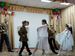 Школьный концерт к 80-летию Победы в Великой отечественной войне  - "Песни военных лет"