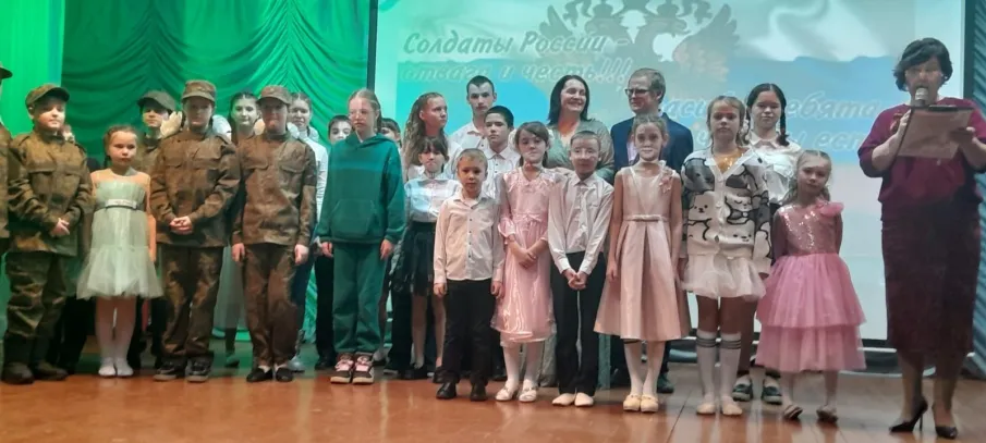 Участие в городском фестивале солдатской и патриотической песни "О Родине, о доблести, о славе"