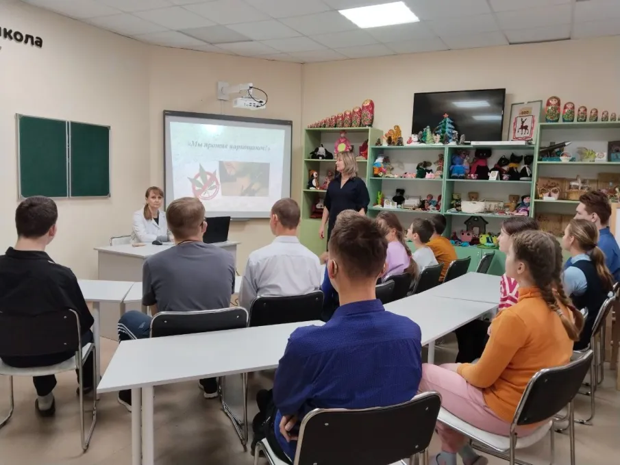 Беседа с врачом на тему "Мы против наркотиков!"