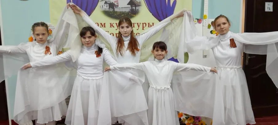 Участие в городском фестивале военно-патриотической песни "Весна на клавишах Победы"